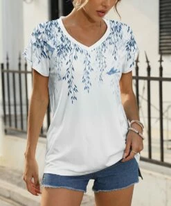 Promo 𧨠Pink Daisy White & Blue Floral Petal-Sleeve V-Neck Tee - π© Women & Plus π