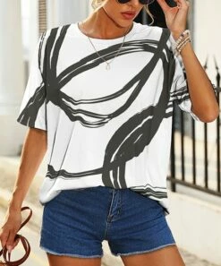 Promo 🤩 Pink Daisy White & Gray Brushstroke Tee - 👩 Women ✨