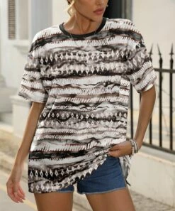 Wholesale 🛒 Pink Daisy Black & Cream Abstract Stripes Crewneck Tee - 👩 Women ⭐