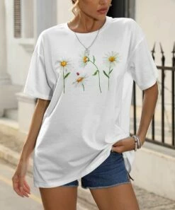 Wholesale π Pink Daisy White & Green Floral Oversize Crewneck Tee - π© Women π