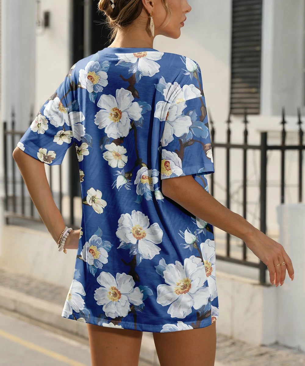 Brand new βοΈ Pink Daisy Blue & White Floral Crewneck Tee - π© Women β¨ - Image 2