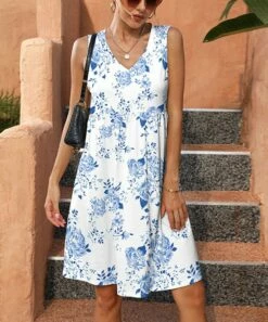 Deals β Pink Daisy White & Blue Floral Sleeveless V-Neck Empire-Waist π Dress - π© Women π
