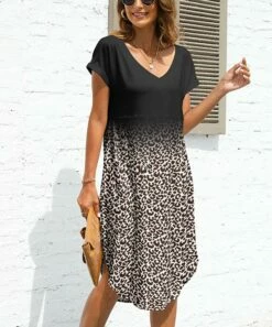 Best reviews of π Pink Daisy Black & Gray Leopard Curved-Hem V-Neck π Dress - π© Women & Plus β
