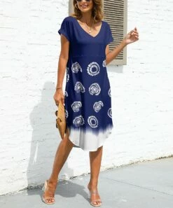 Best Pirce 💯 Pink Daisy Navy & White Tie-Dye Curved-Hem V-Neck A-Line 👗 Dress - 👩 Women 🎉