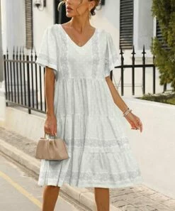 Promo 💯 Pink Daisy White Tiered V-Neck 👗 Dress - 👩 Women 💯