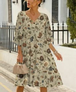 Best Sale β¨ Pink Daisy Gray & Maroon Floral Tiered π Skirt V-Neck π Dress - π© Women β