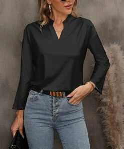 Flash Sale β Pink Daisy Black Notch Neck Top - Plus βοΈ