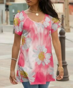 Buy ❤️ Lily Pink & White Watercolor Daisy Scoop Neck Tunic - Plus 🛒